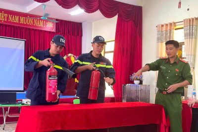 🔥 TUYÊN TRUYỀN PHÁP LUẬT VỀ PCCC & CNCH – HUẤN LUYỆN KỸ NĂNG XỬ LÝ KHI CÓ SỰ CỐ 🔥