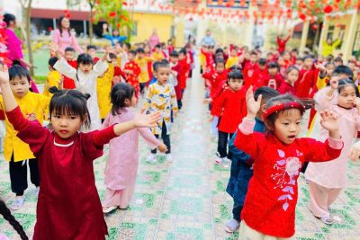 CÁC BÉ TRƯỜNG MẦM NON BÌNH HÒA TẬP THỂ DỤC BUỔI SÁNG ĐẦU XUÂN NĂM MỚI BÍNH NGỌ 2026